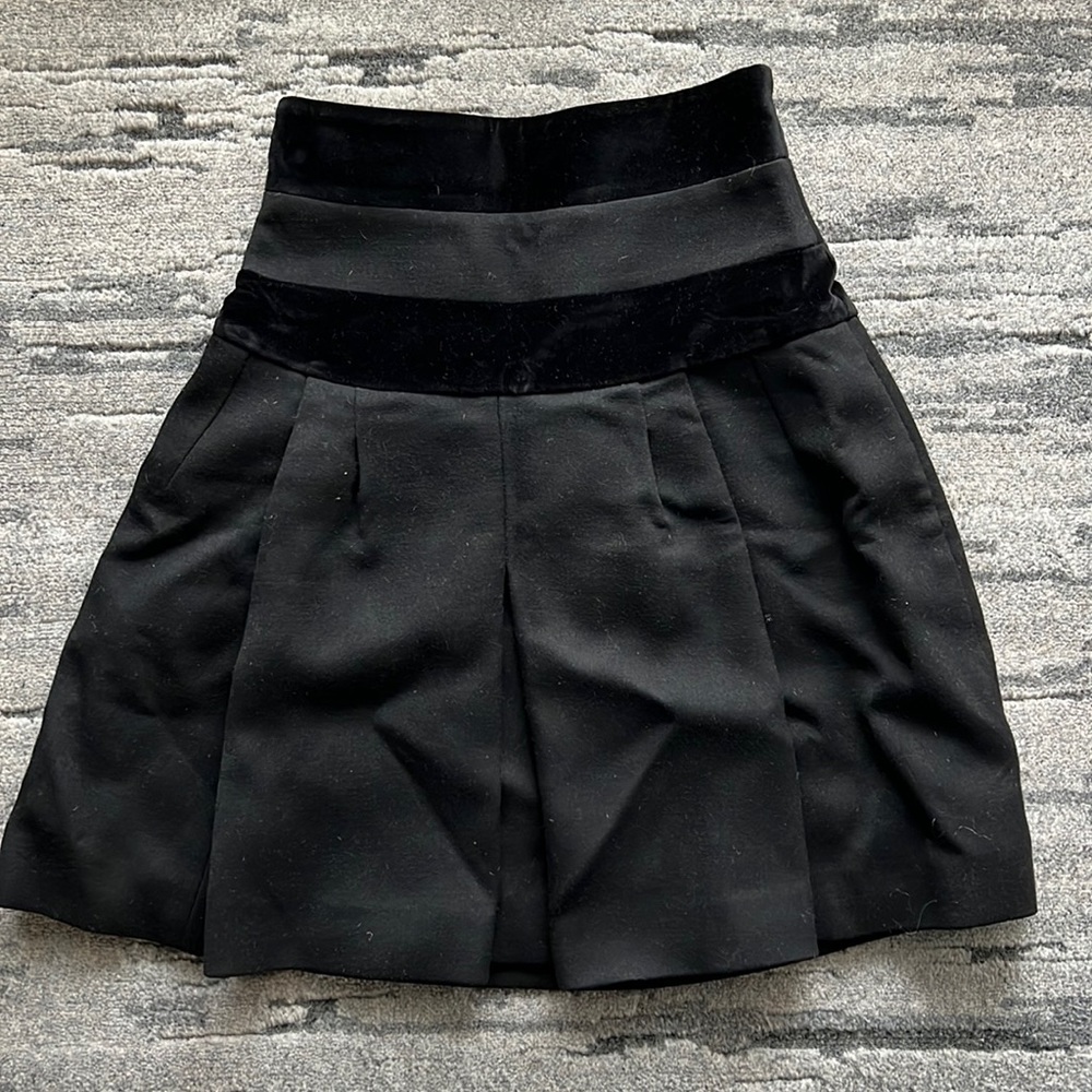 Alexander McQueen High Waisted pleated black wool and velvet skirt size 38
